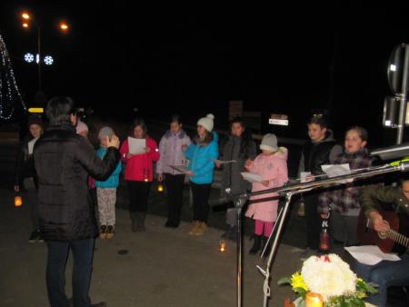 Postavitev prazničnega drevesa, prižig lučk in blagoslov 5